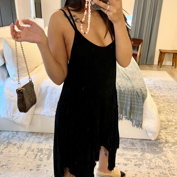 Dress - Picture 3 of 4